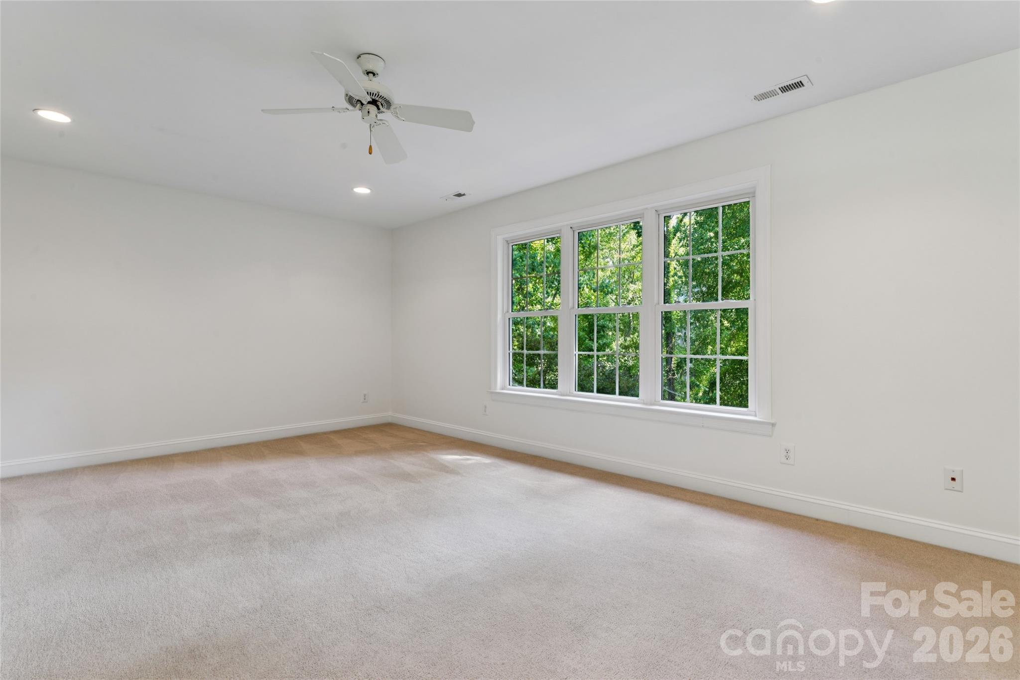 9727 Devonshire Drive — Huntersville