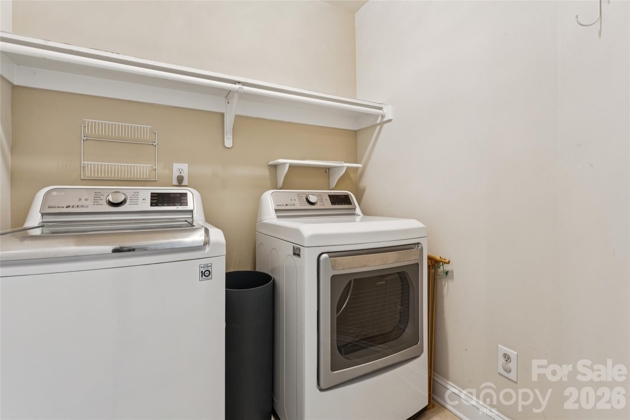 9727 Devonshire Drive — Huntersville
