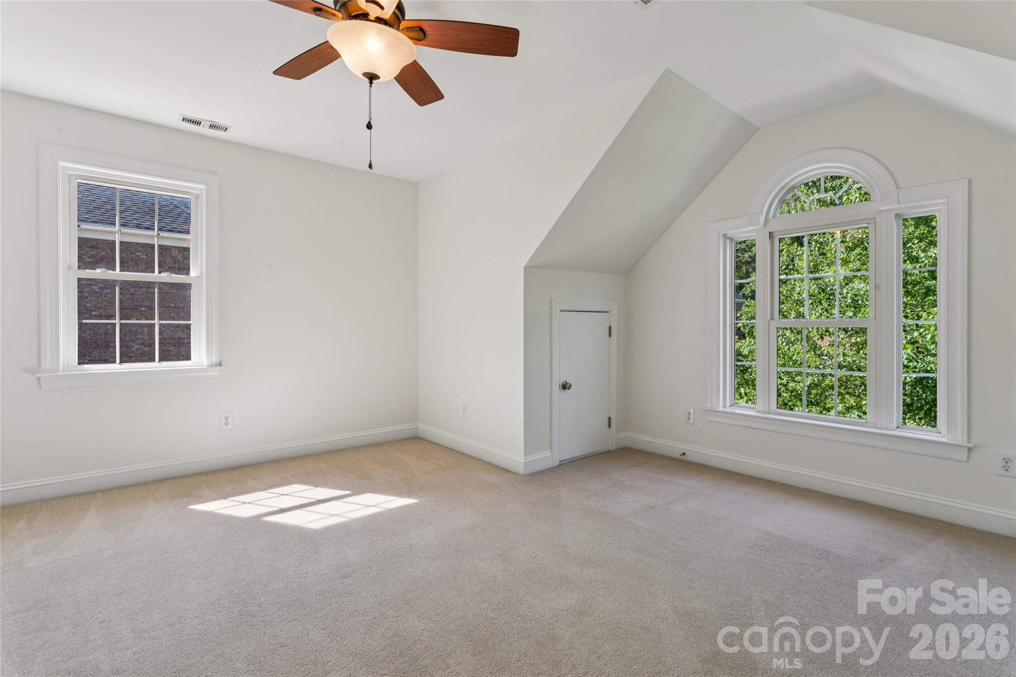 9727 Devonshire Drive — Huntersville