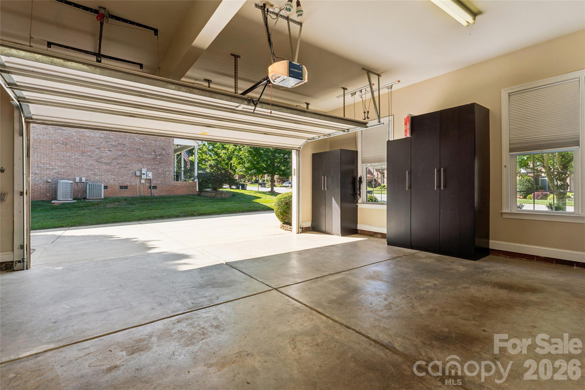 9727 Devonshire Drive — Huntersville