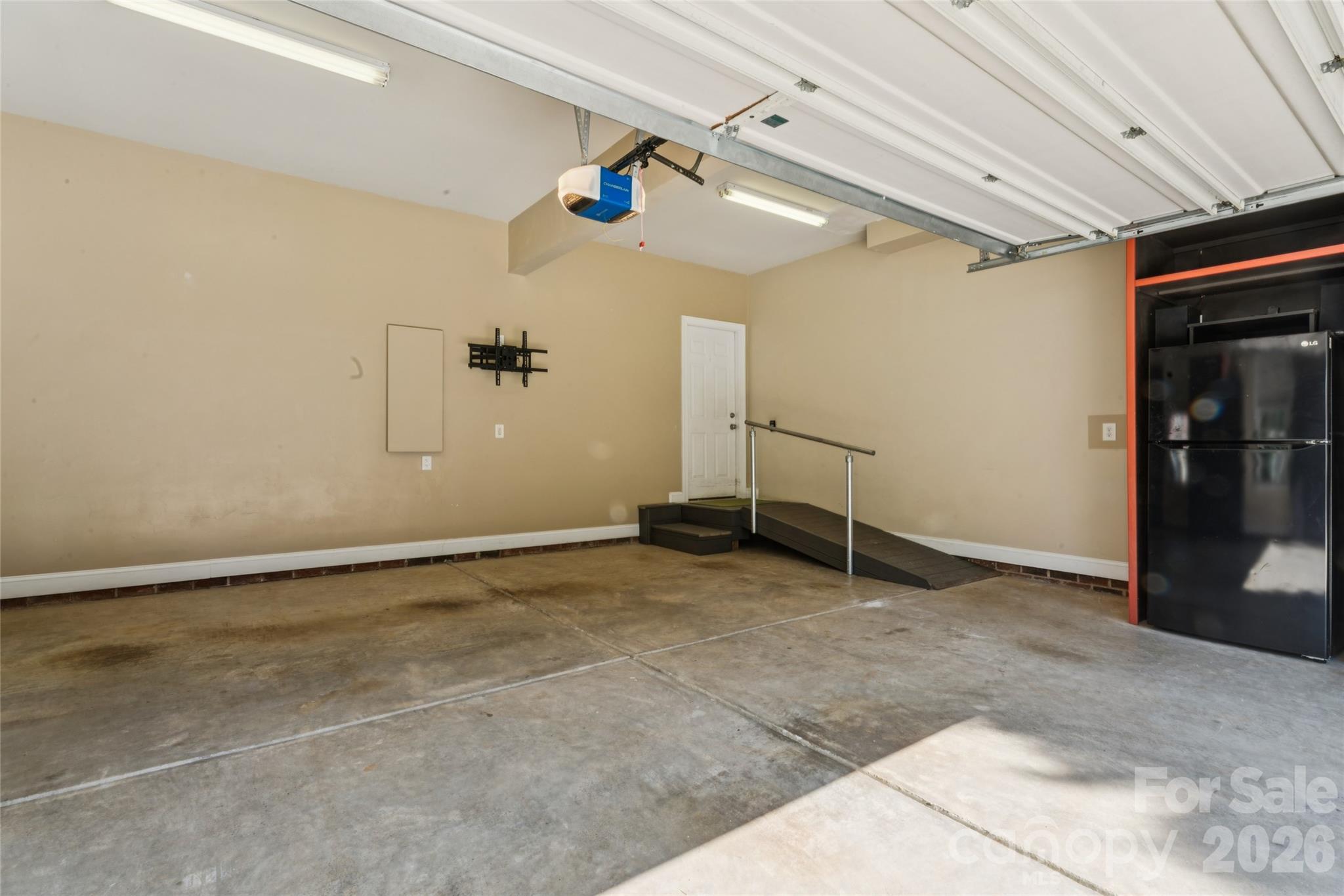 9727 Devonshire Drive — Huntersville