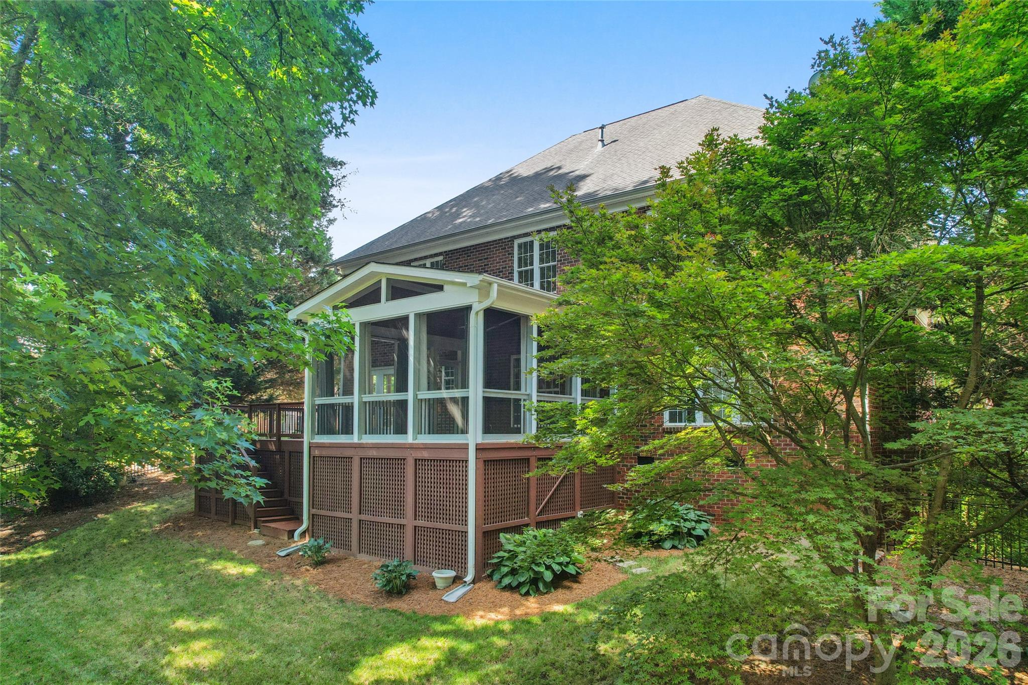 9727 Devonshire Drive — Huntersville