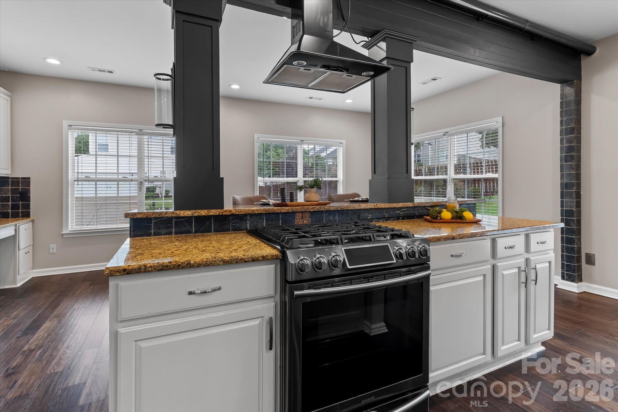 9407 Hillston Ridge Road — Huntersville