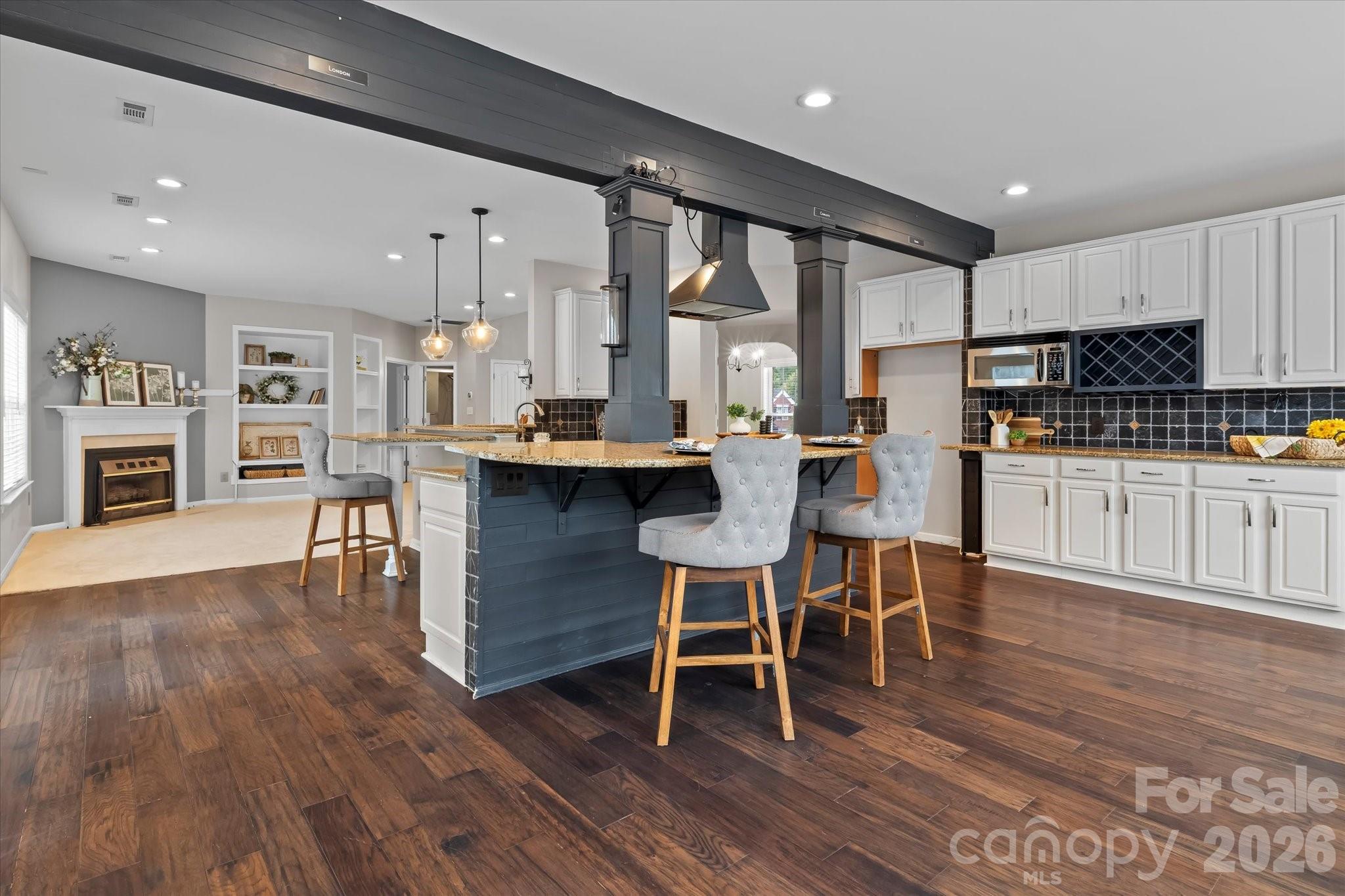 9407 Hillston Ridge Road — Huntersville