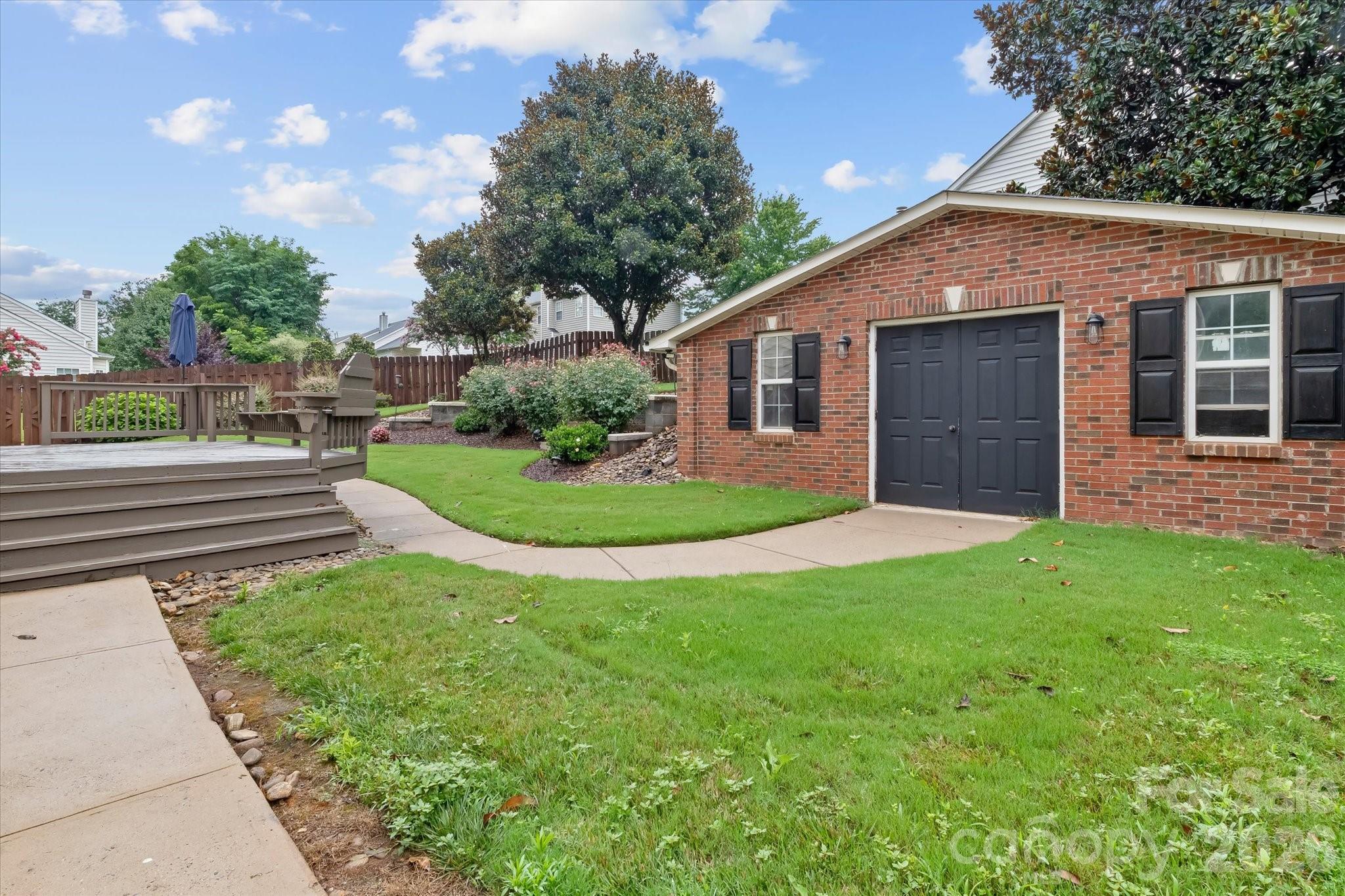 9407 Hillston Ridge Road — Huntersville