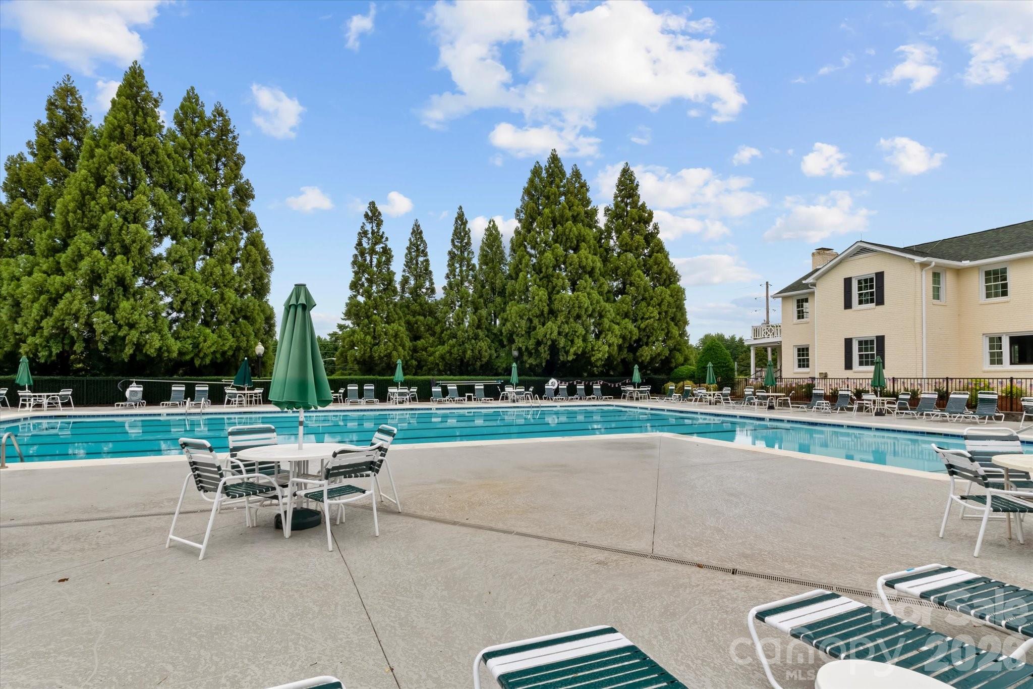 9407 Hillston Ridge Road — Huntersville