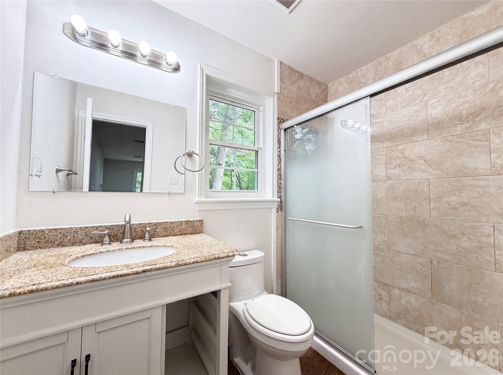 2200 Fair Forest Drive — Matthews