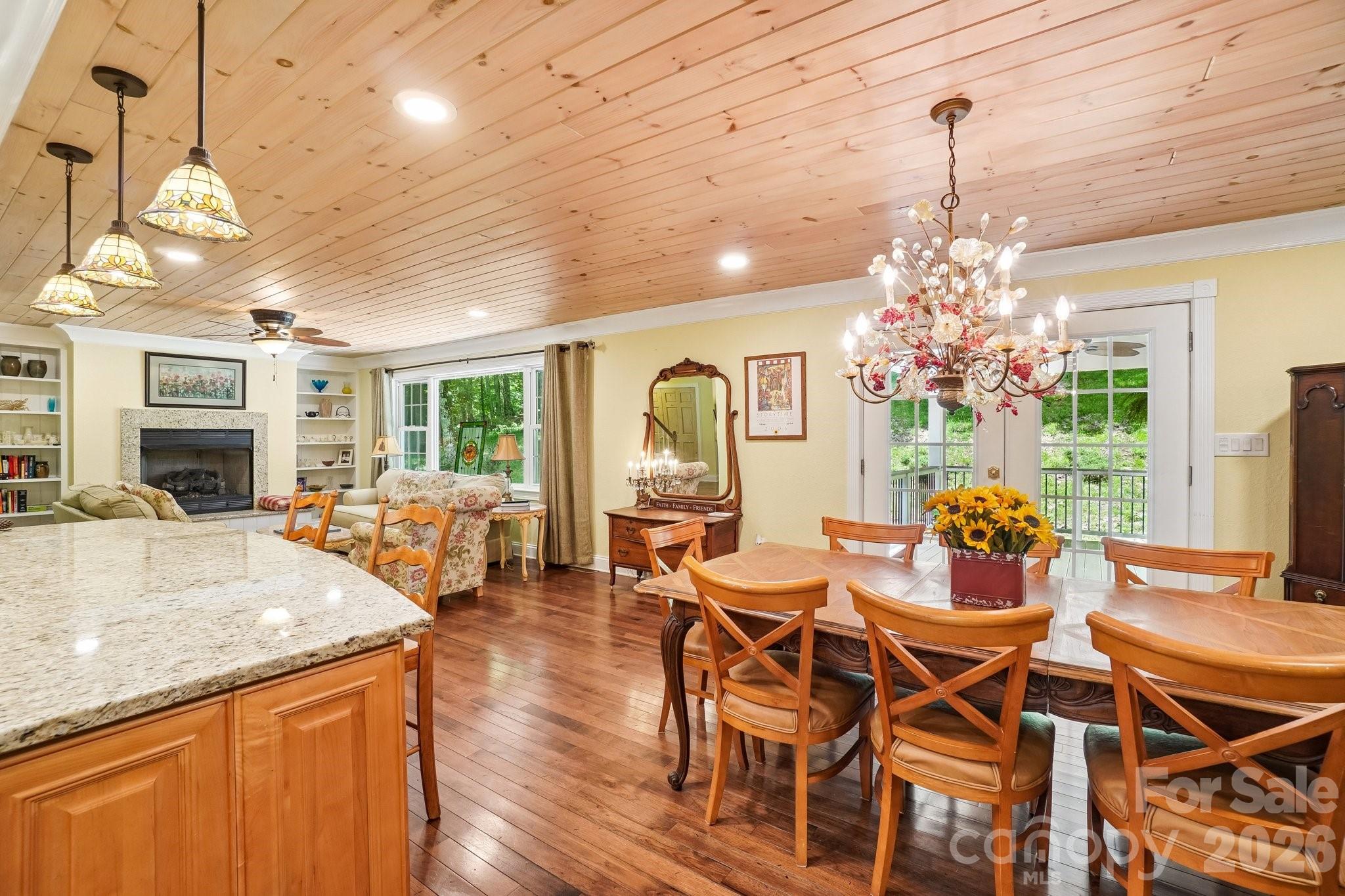 671 Trillium Lane — Mars Hill