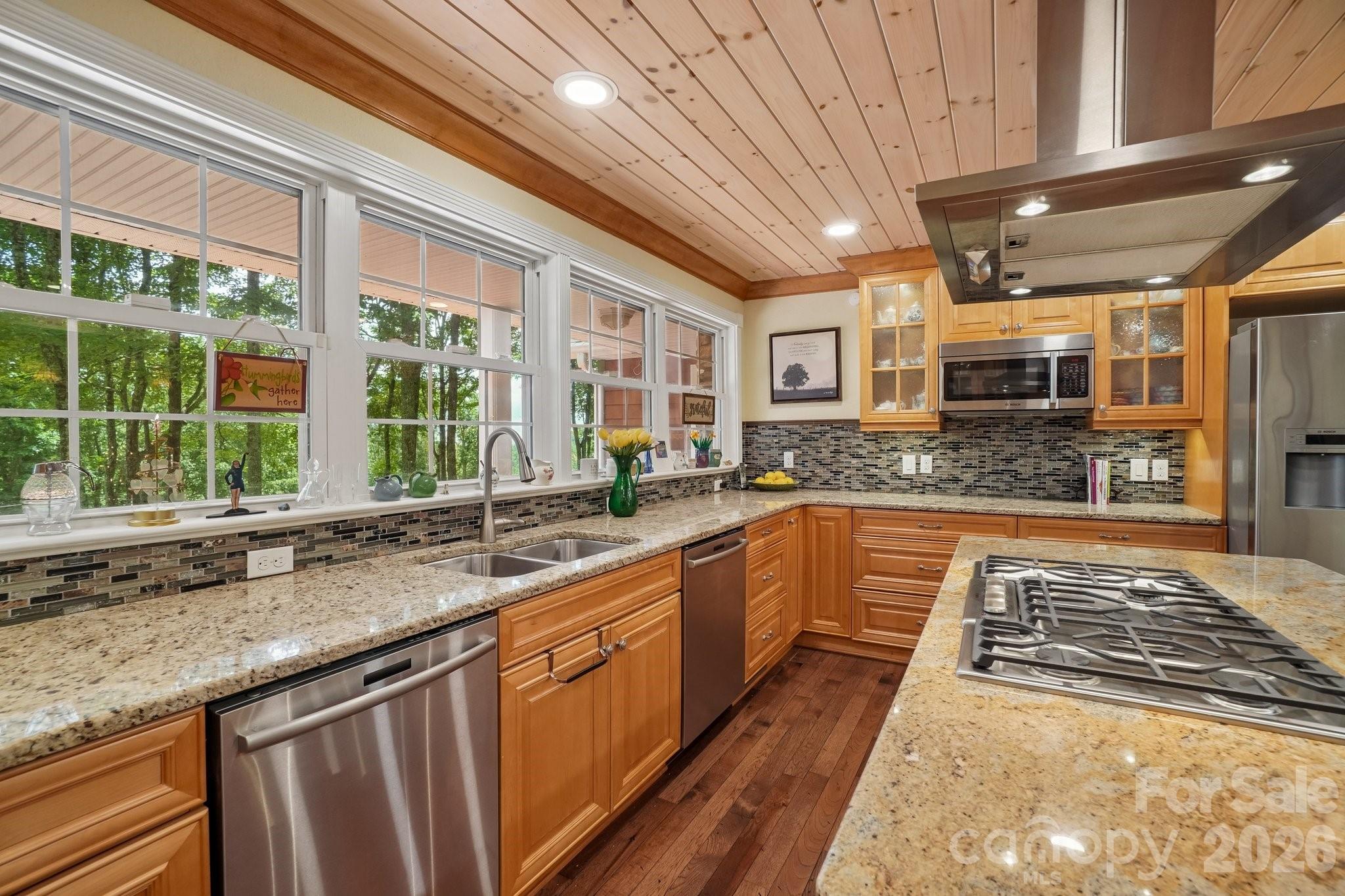671 Trillium Lane — Mars Hill