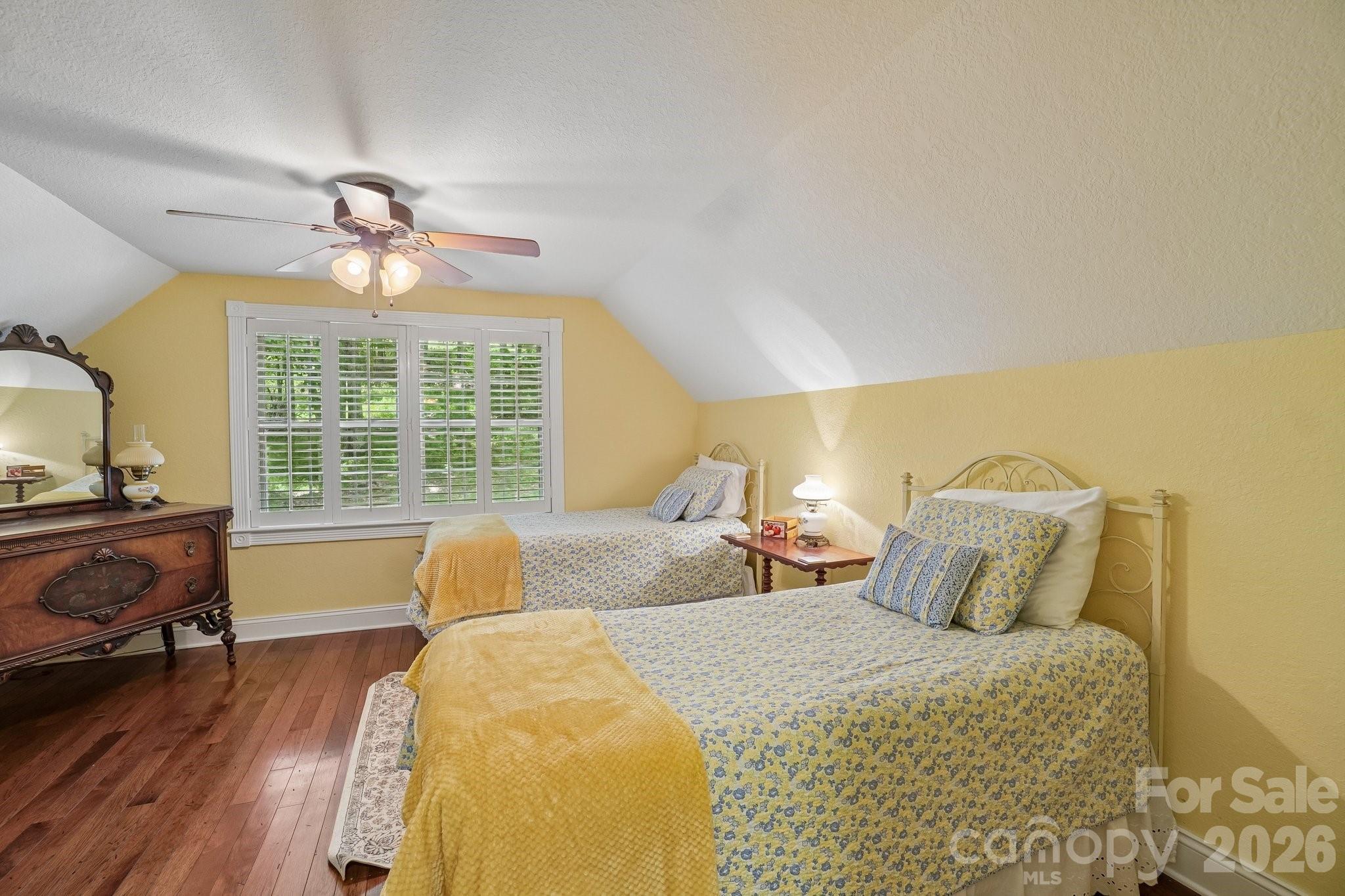 671 Trillium Lane — Mars Hill