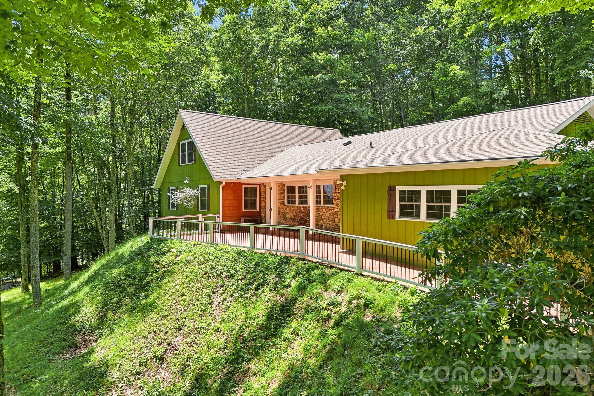 671 Trillium Lane — Mars Hill