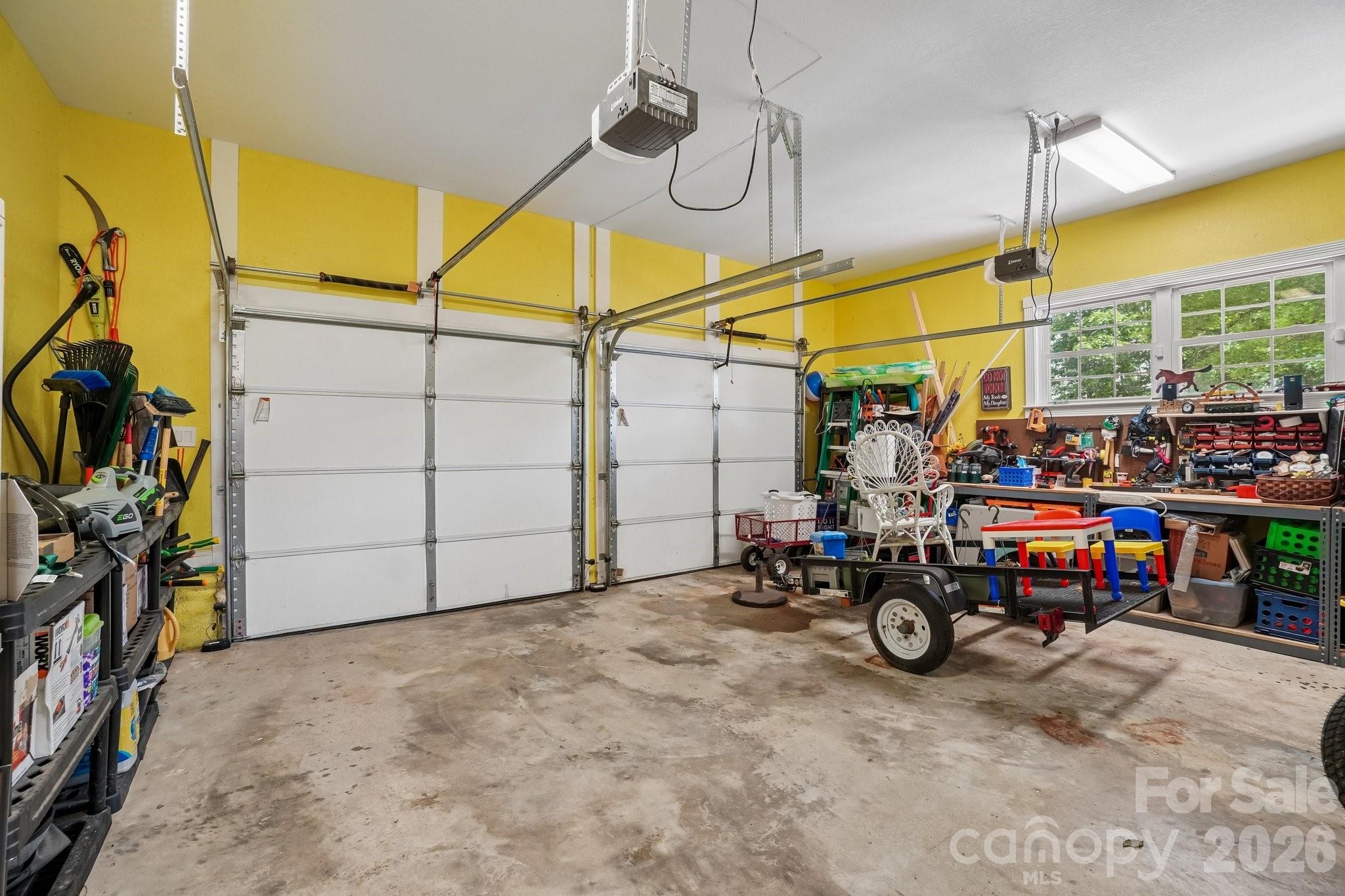 671 Trillium Lane — Mars Hill