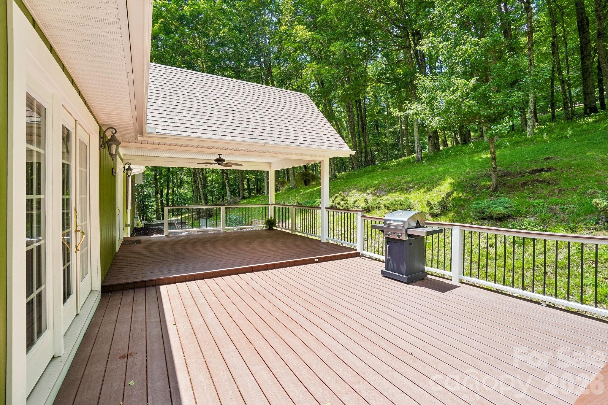 671 Trillium Lane — Mars Hill