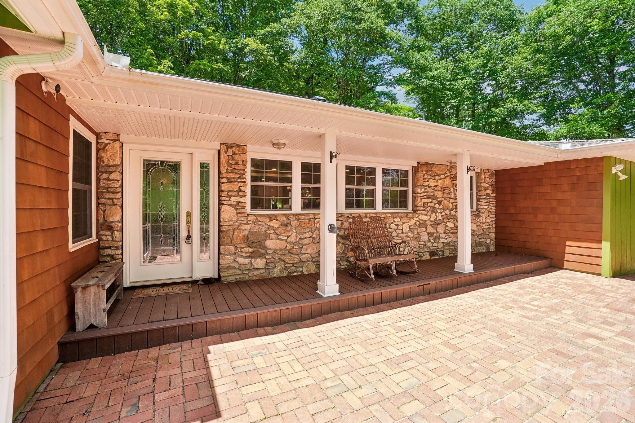 671 Trillium Lane — Mars Hill
