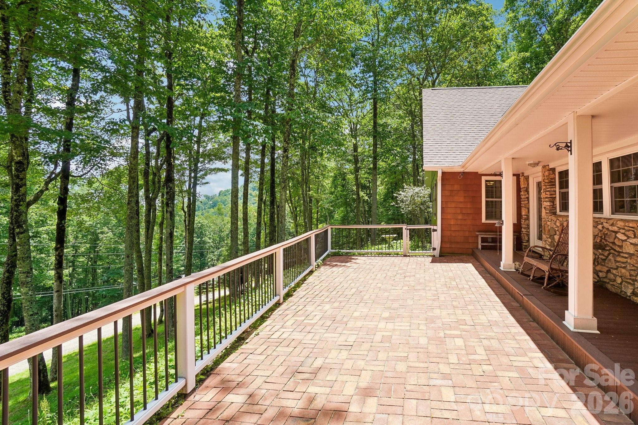 671 Trillium Lane — Mars Hill