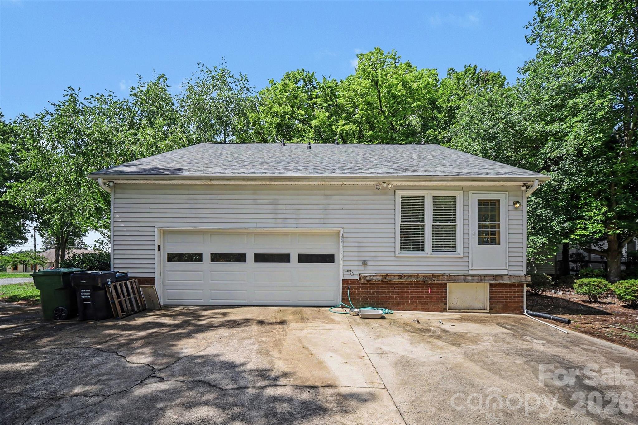 2710 Eva Drive NW — Concord