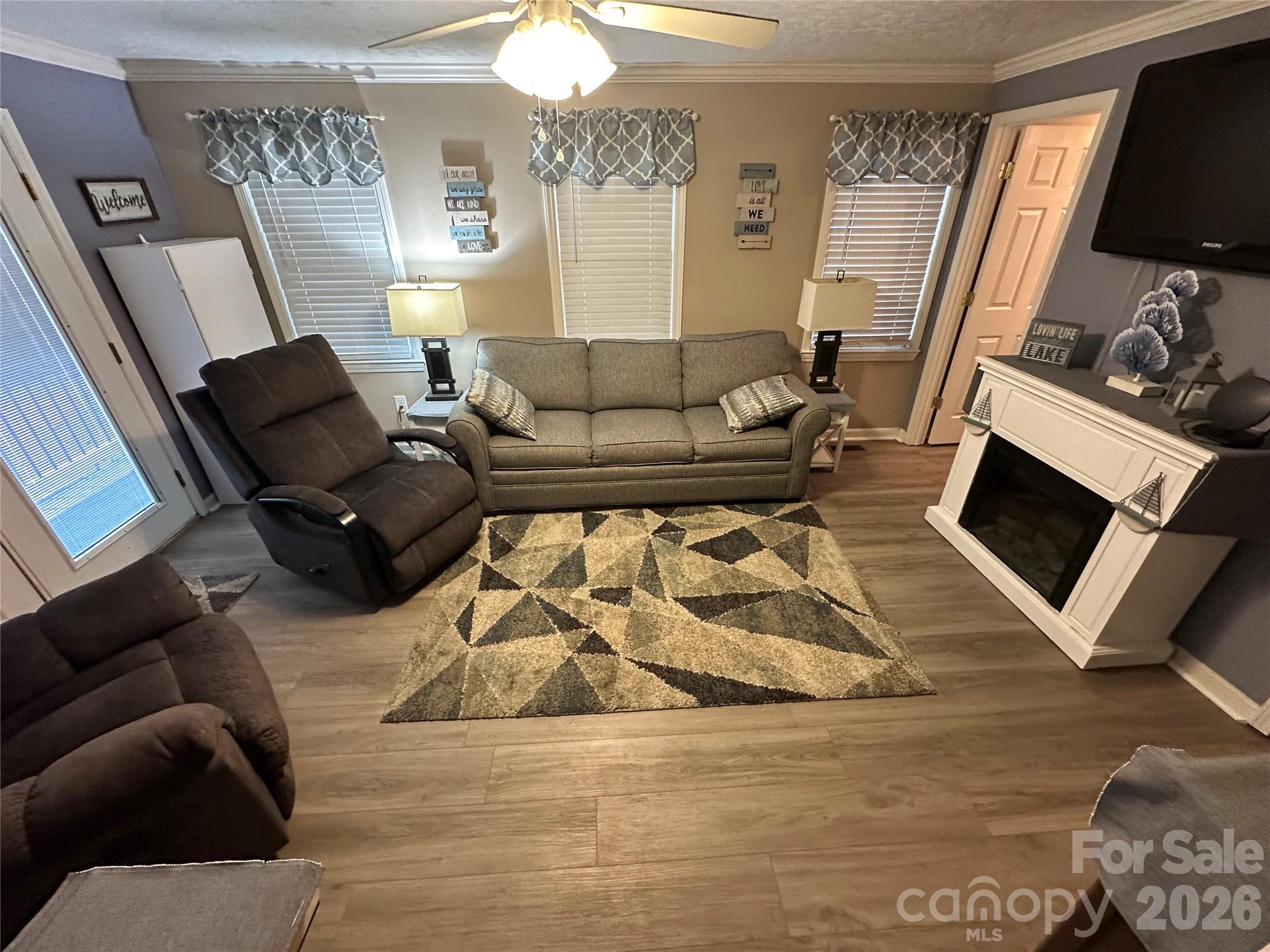 138 Marina Drive — New London