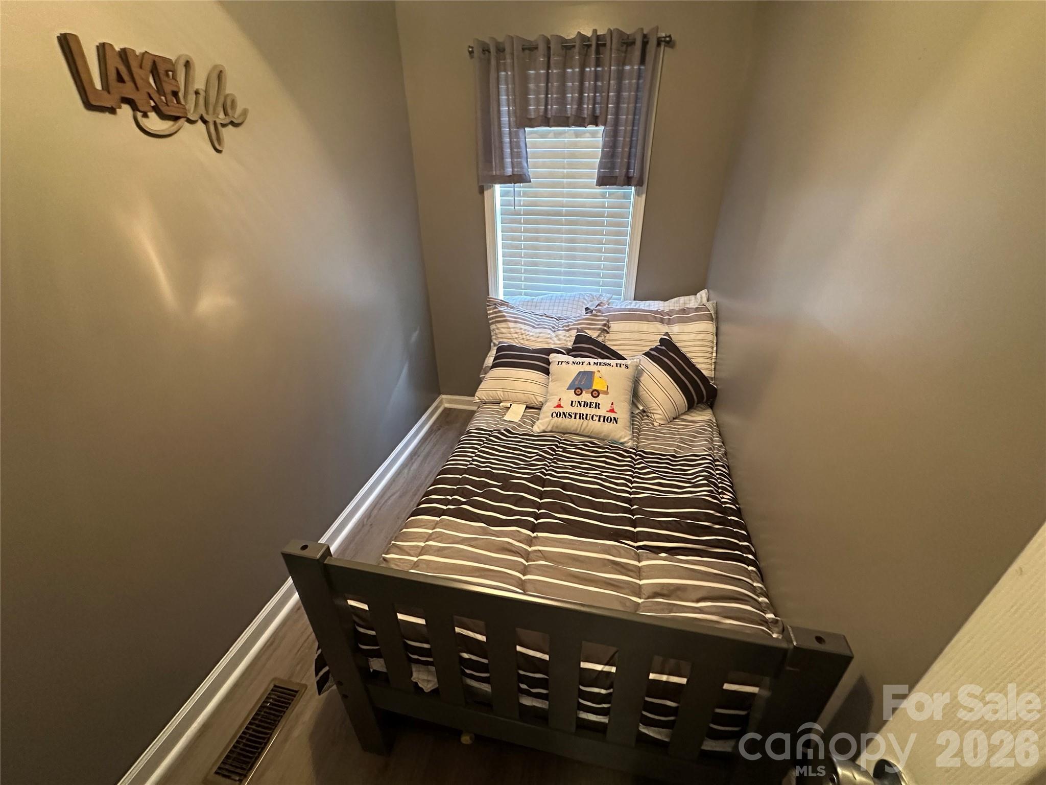 138 Marina Drive — New London