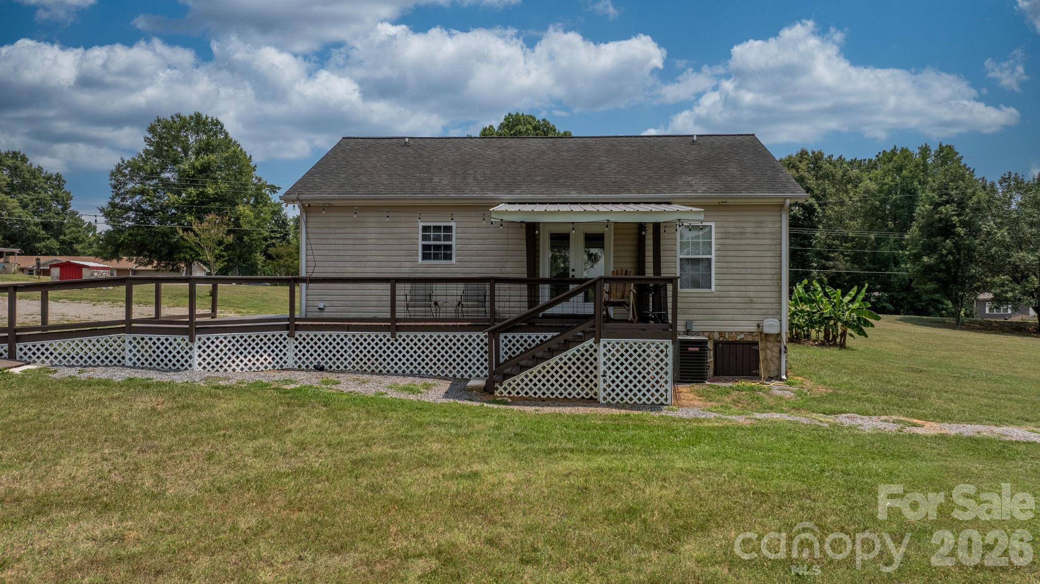 649 Springs East Road — Lincolnton