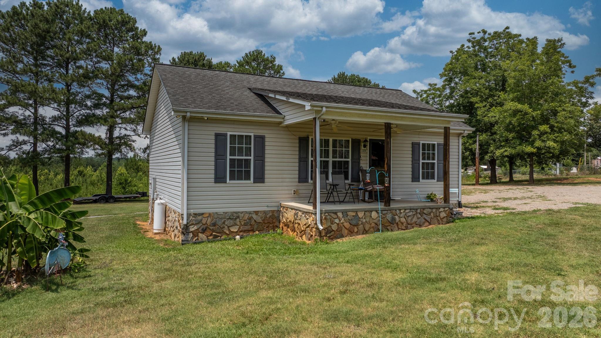 649 Springs East Road — Lincolnton