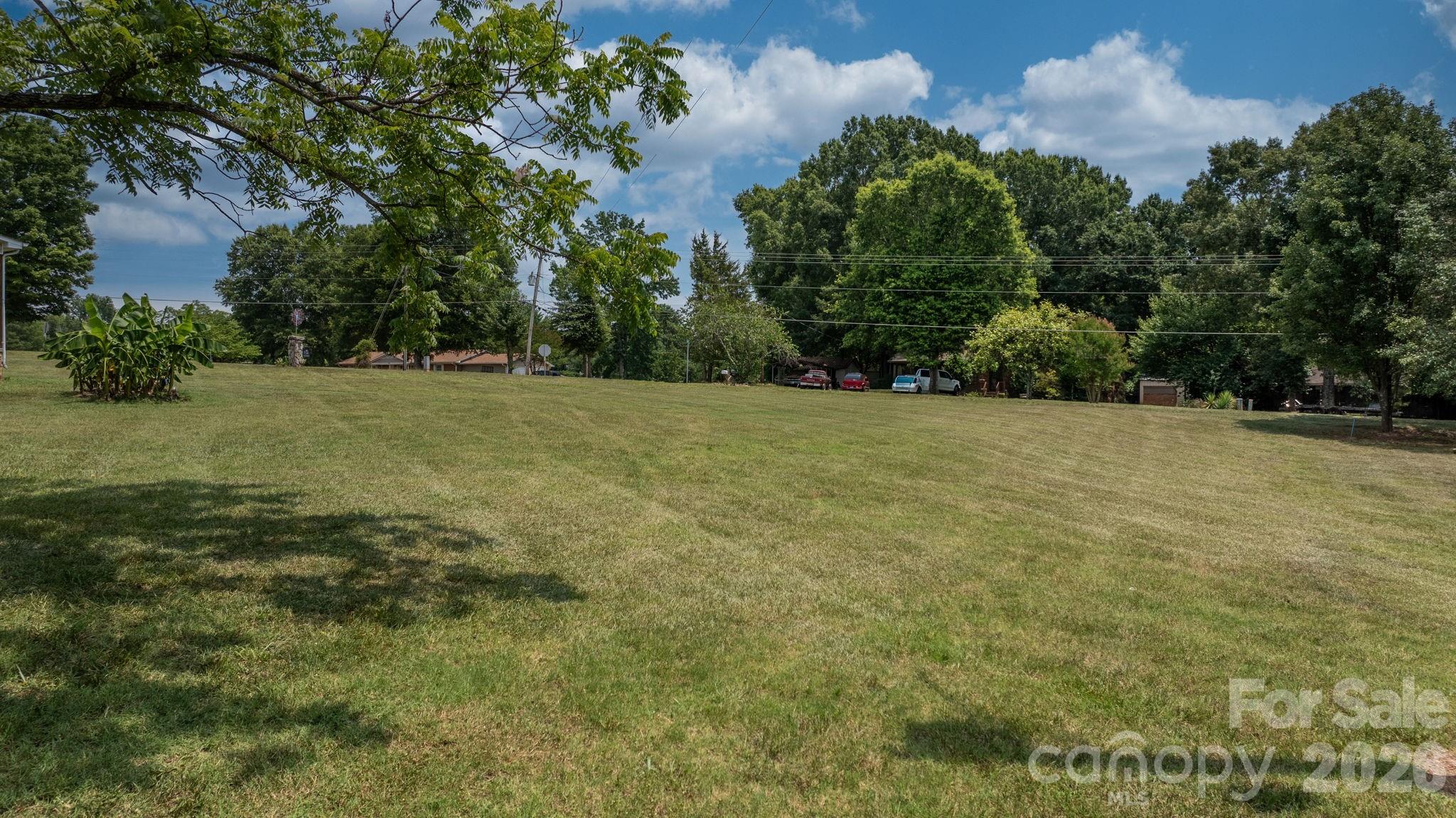 649 Springs East Road — Lincolnton