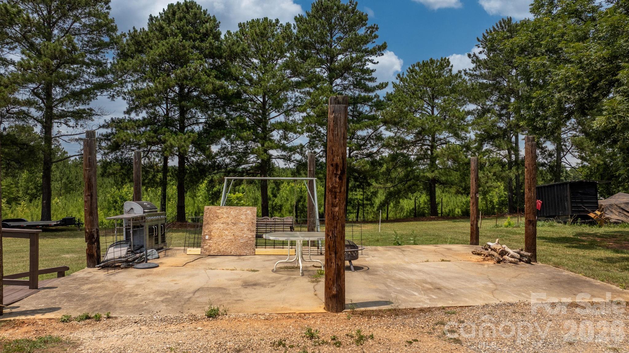 649 Springs East Road — Lincolnton