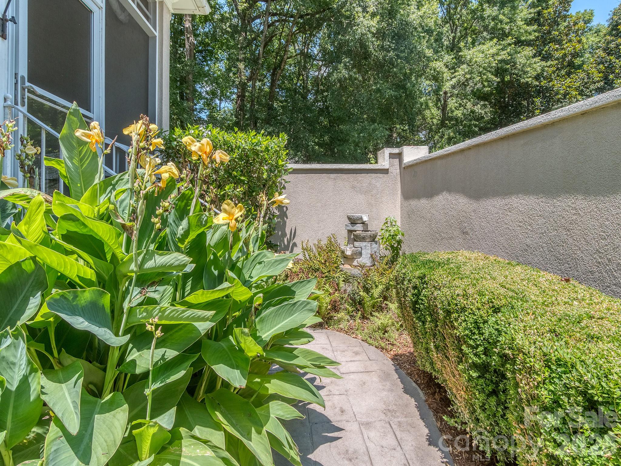 1733 White Pond Lane — Waxhaw