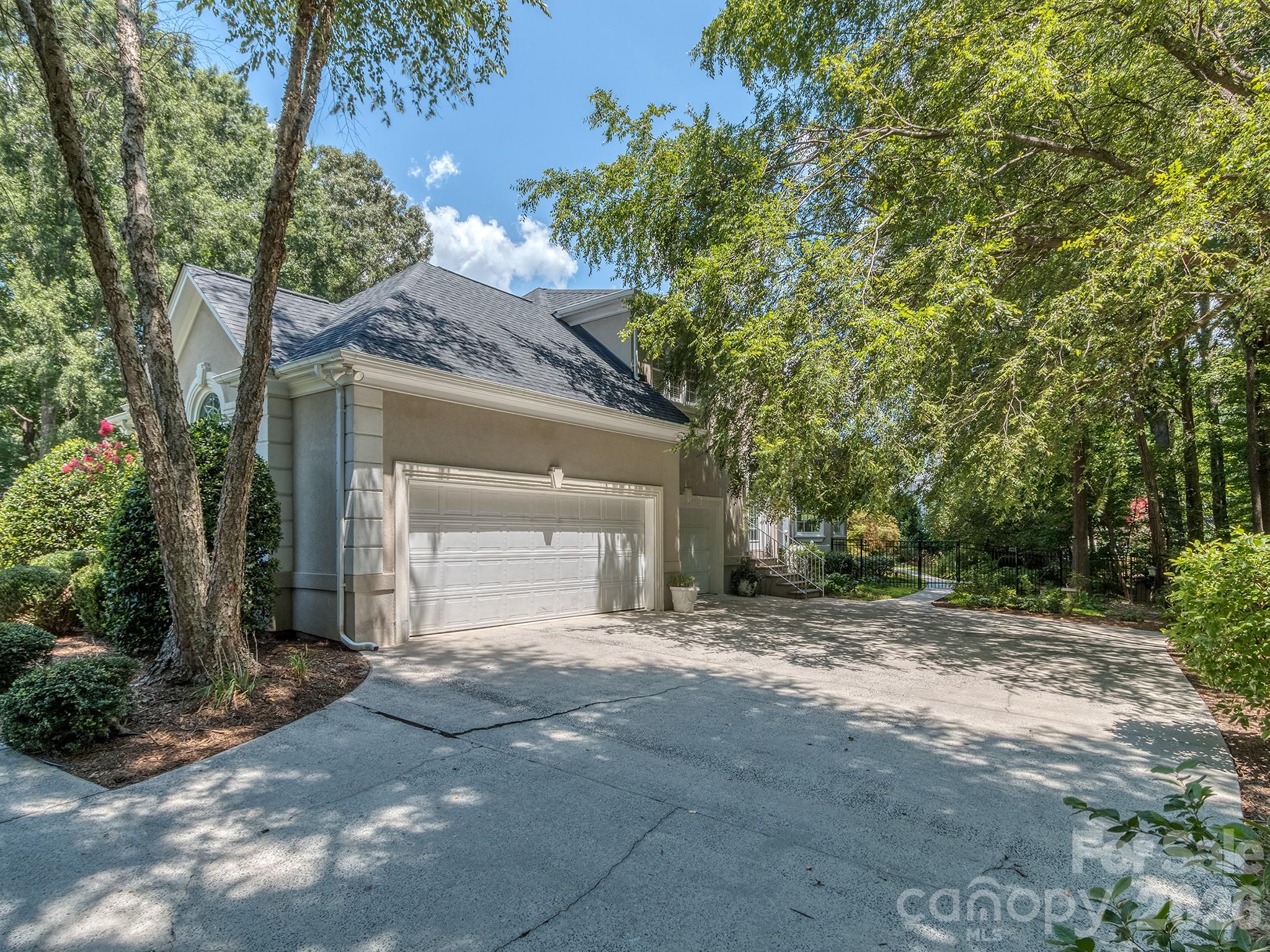 1733 White Pond Lane — Waxhaw