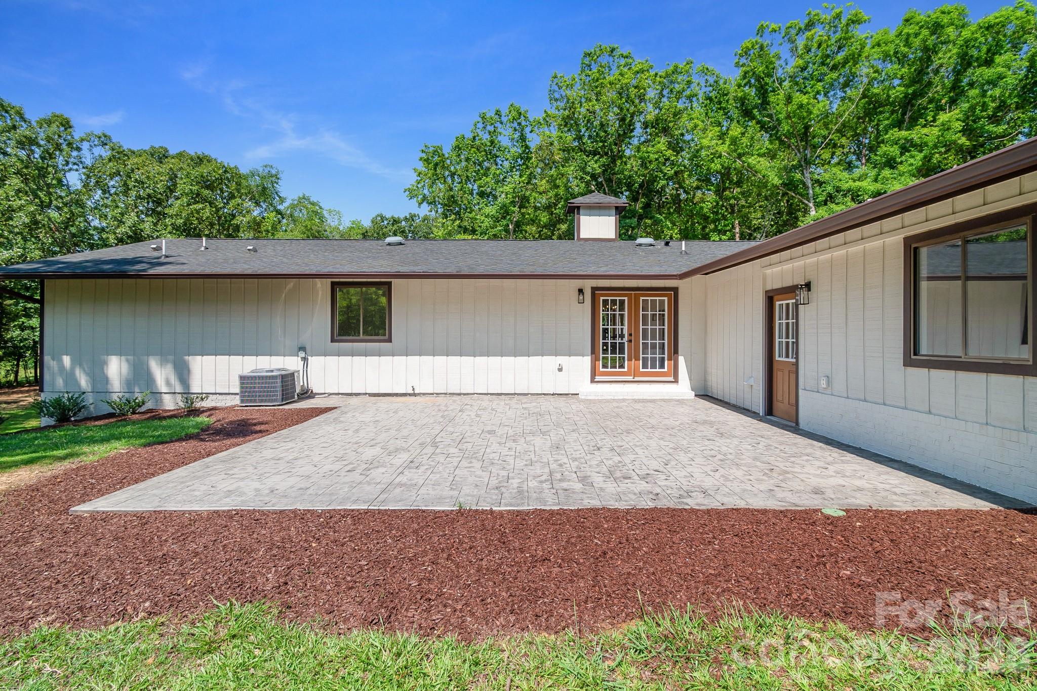 5033 Waxhaw Indian Trail Road — Matthews