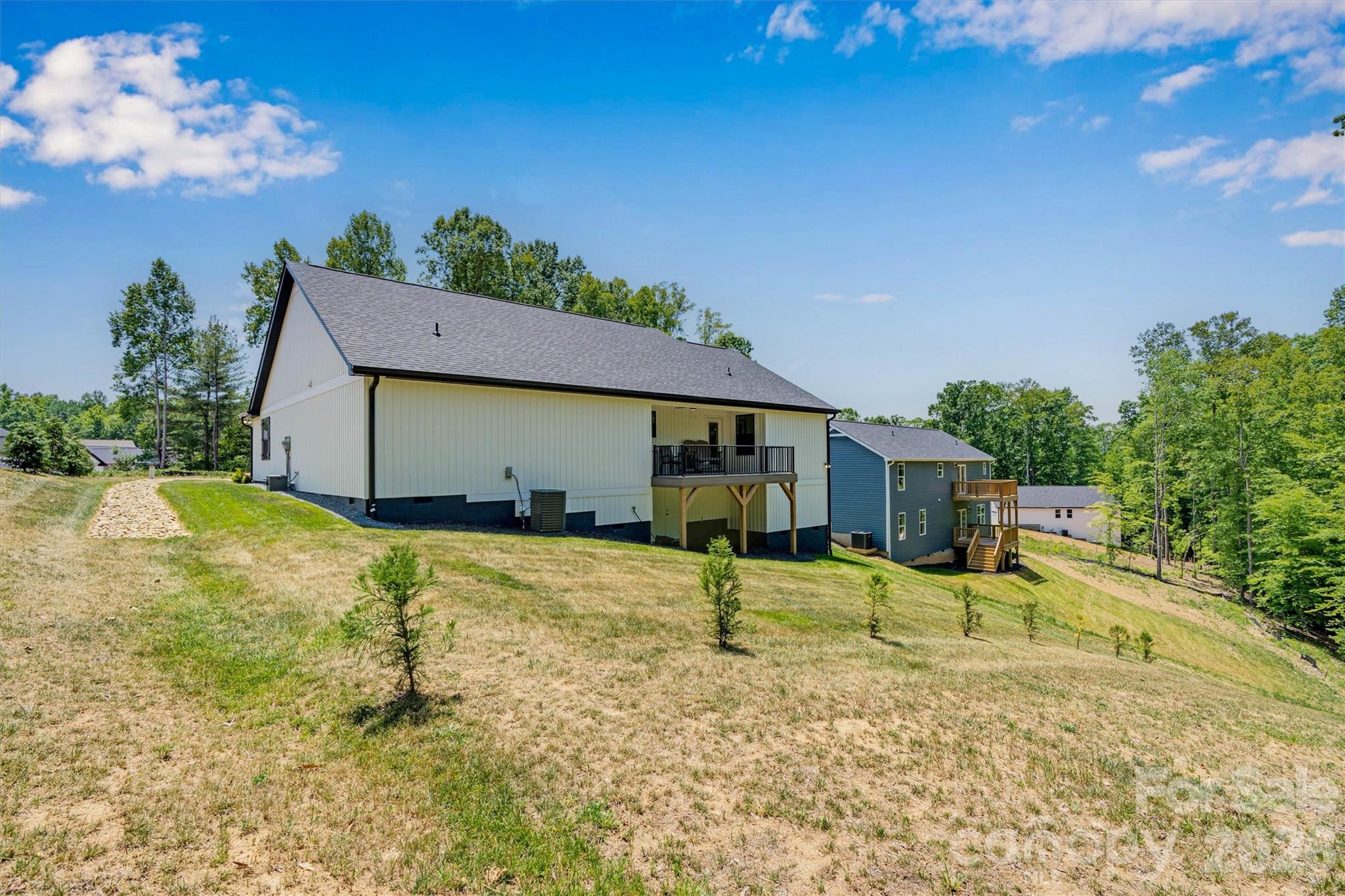 1203 Summerhill Street SW — Lenoir