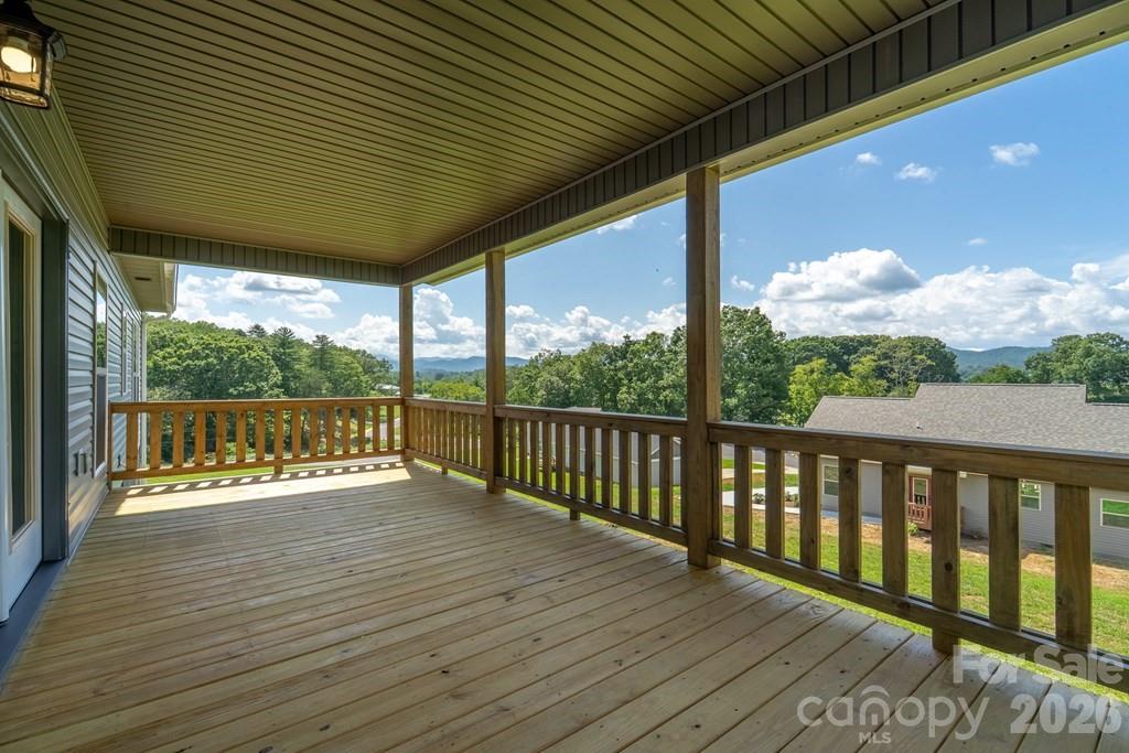 381 Scenic Ridge Circle — Franklin