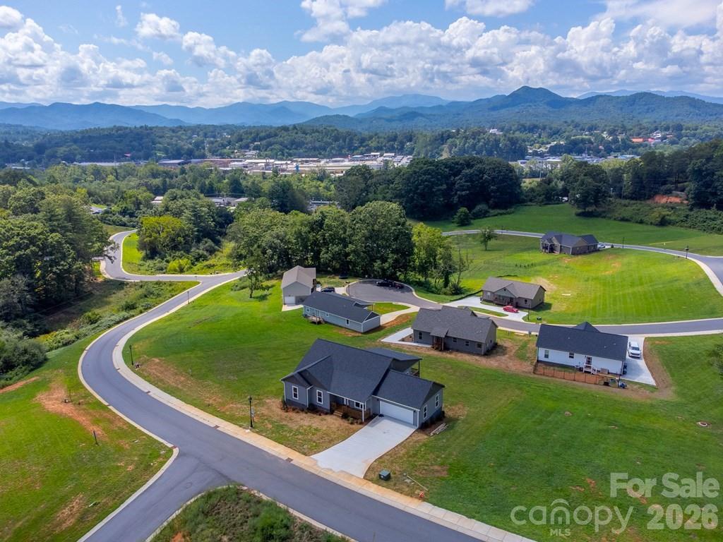 381 Scenic Ridge Circle — Franklin
