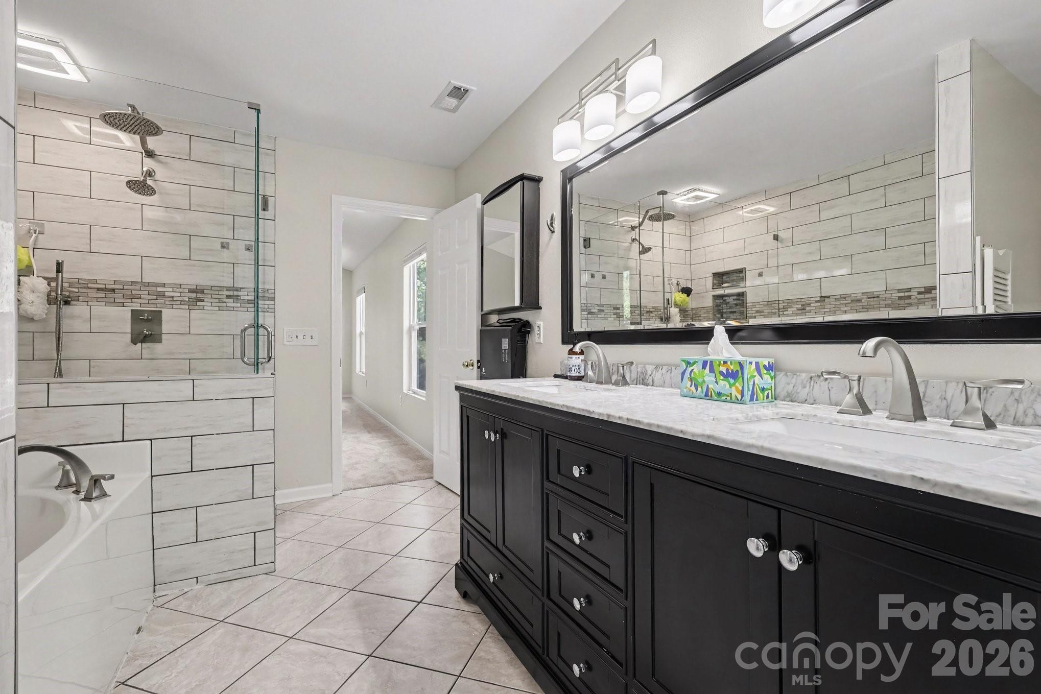 10912 Thousand Oaks Drive — Huntersville