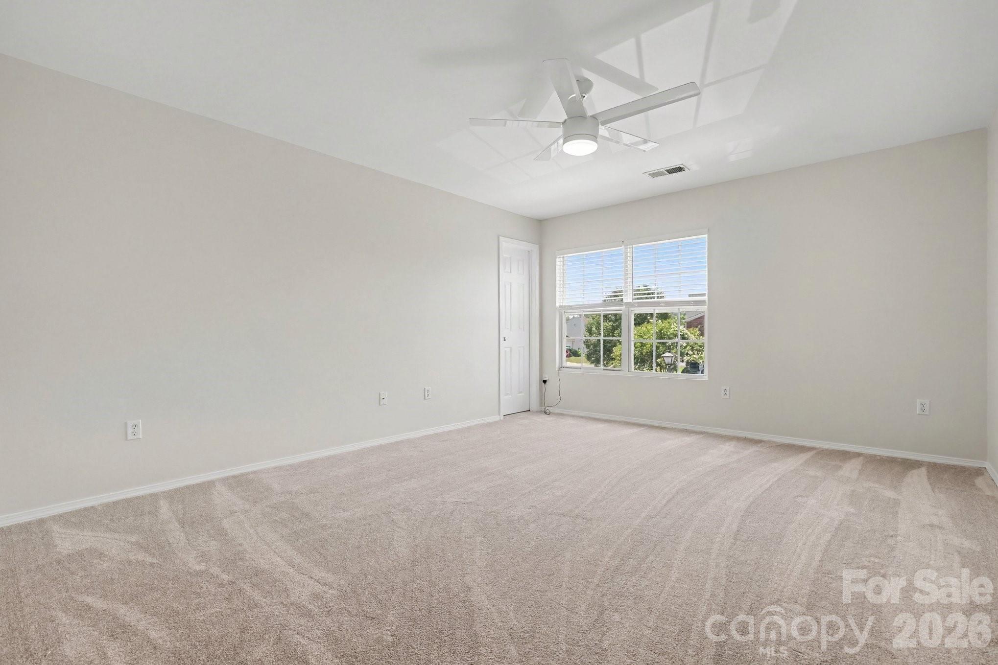 10912 Thousand Oaks Drive — Huntersville