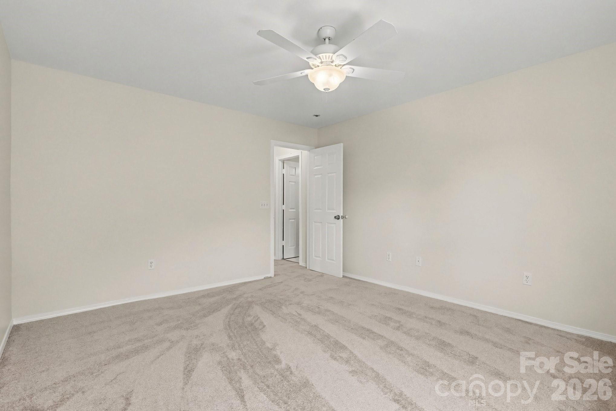 10912 Thousand Oaks Drive — Huntersville
