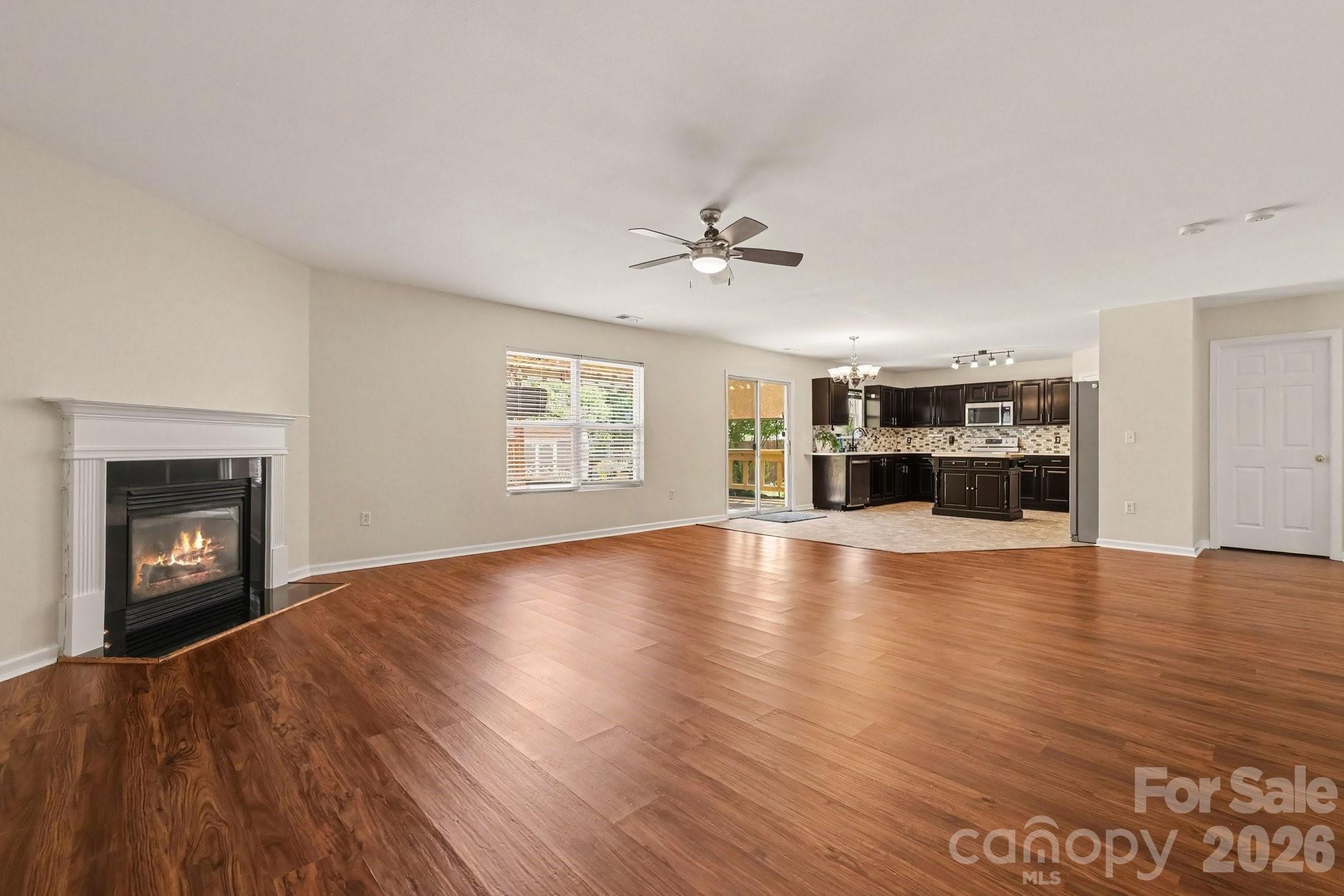 10912 Thousand Oaks Drive — Huntersville