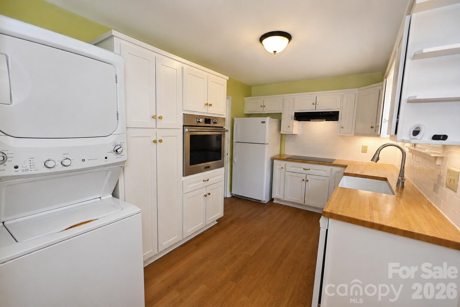 232 Hartness Road — Statesville