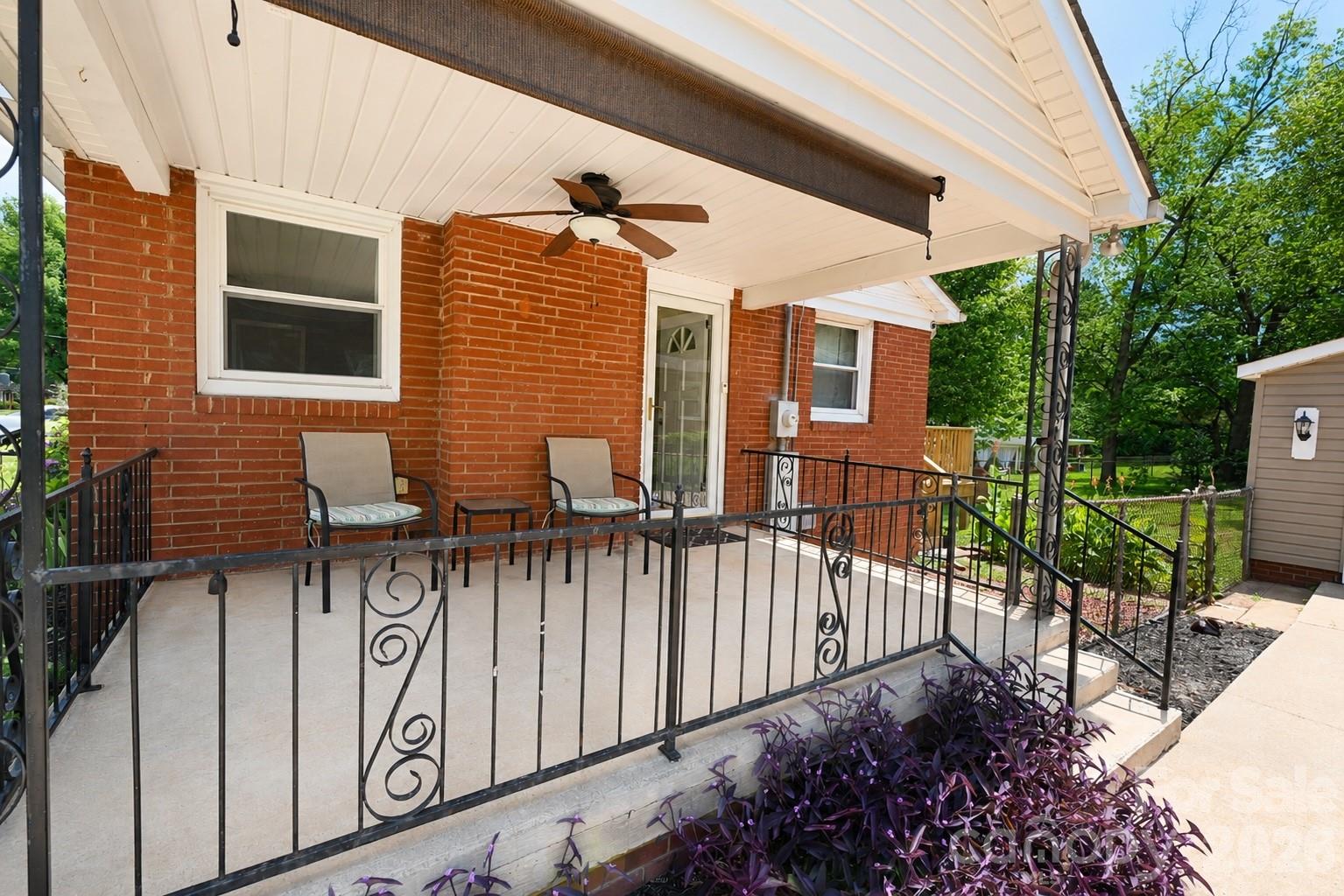 232 Hartness Road — Statesville