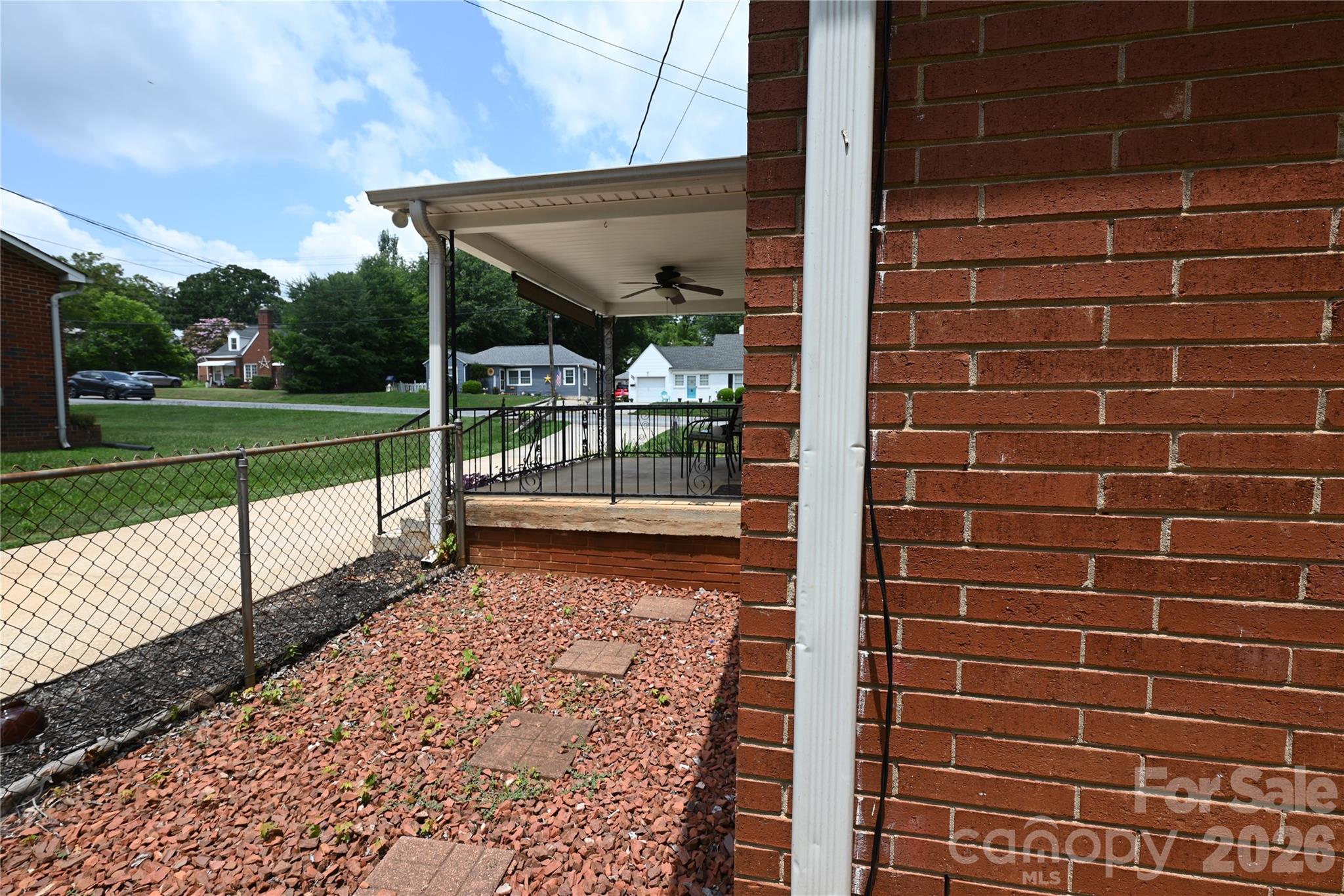 232 Hartness Road — Statesville
