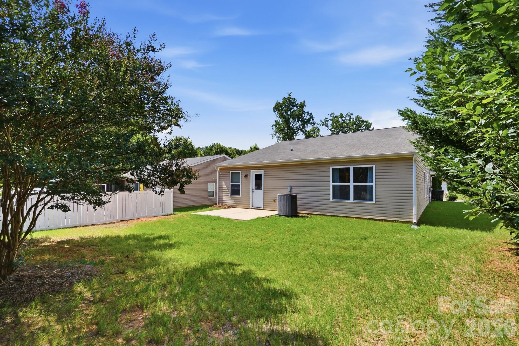 757 Willow Creek Drive — Gastonia