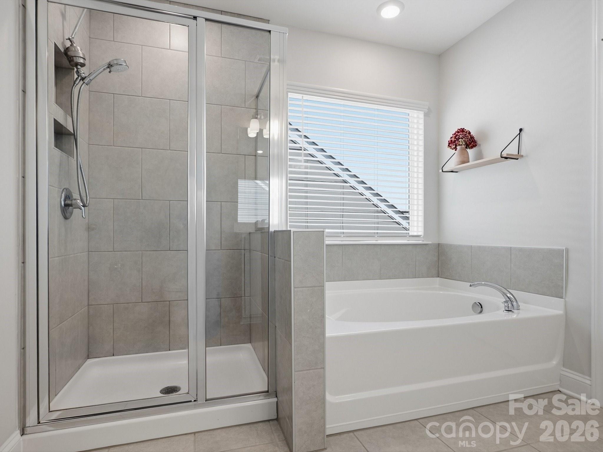7122 Astella Way — Lancaster
