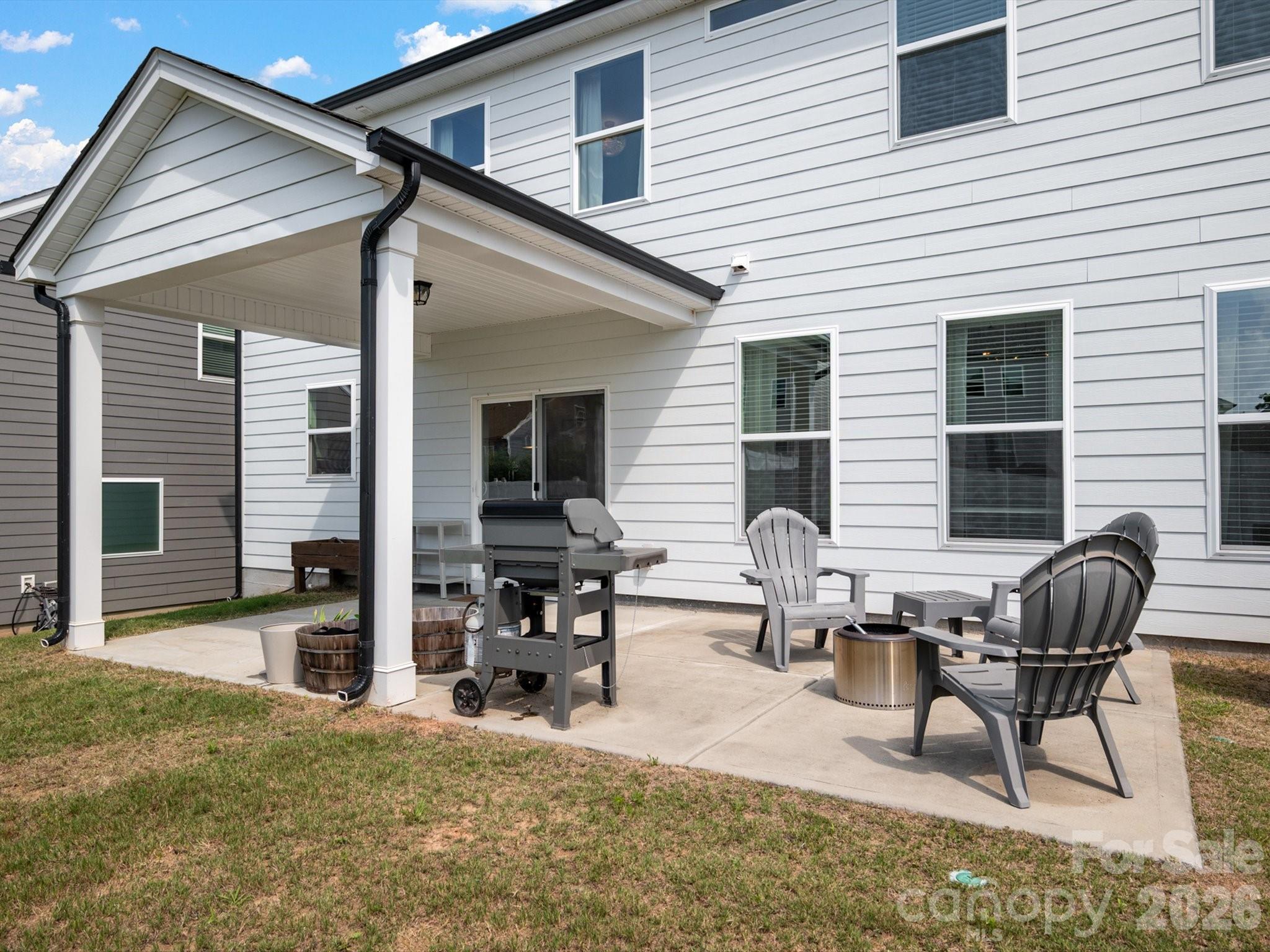 7122 Astella Way — Lancaster
