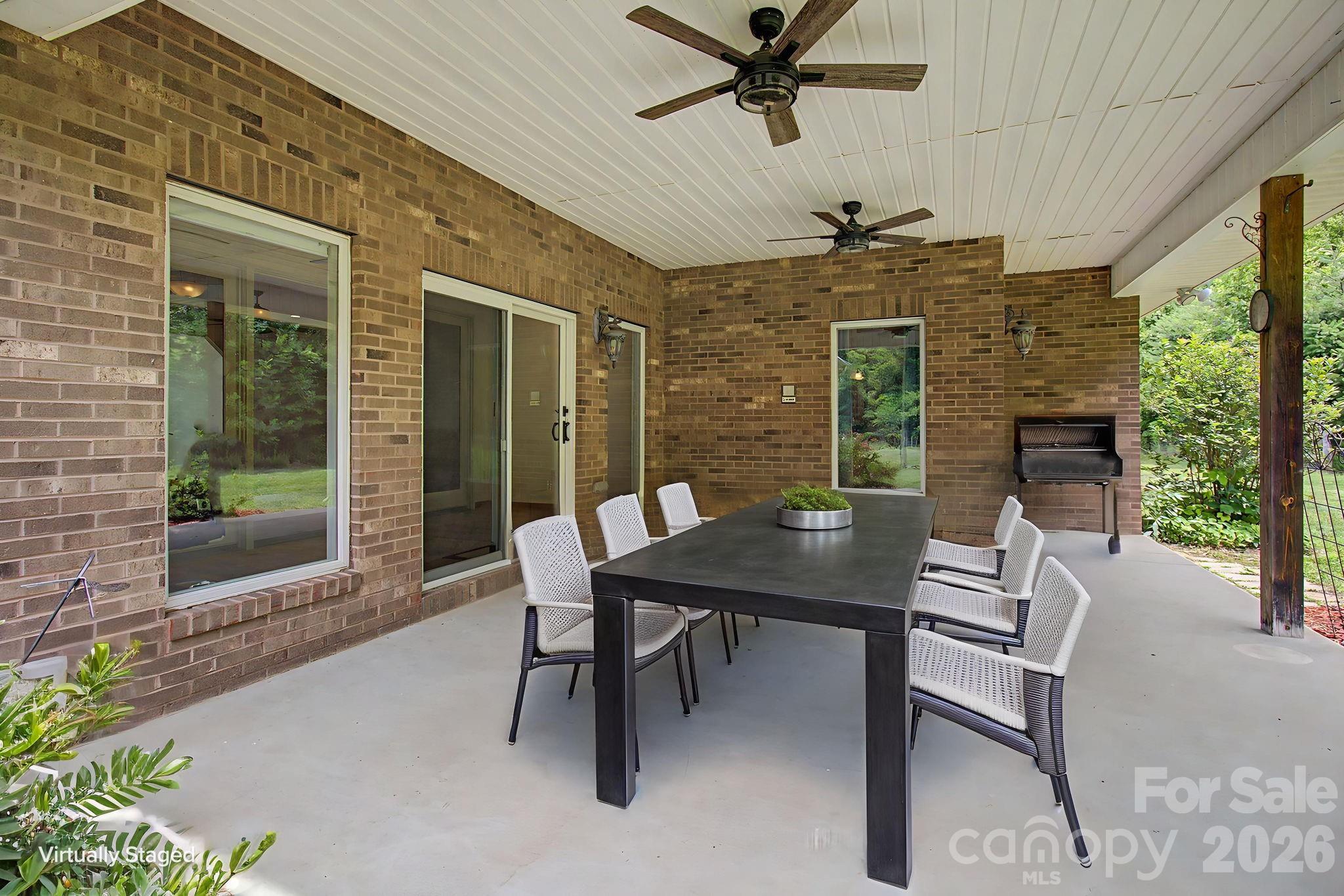 340 Earlys Mountain Road — Leicester