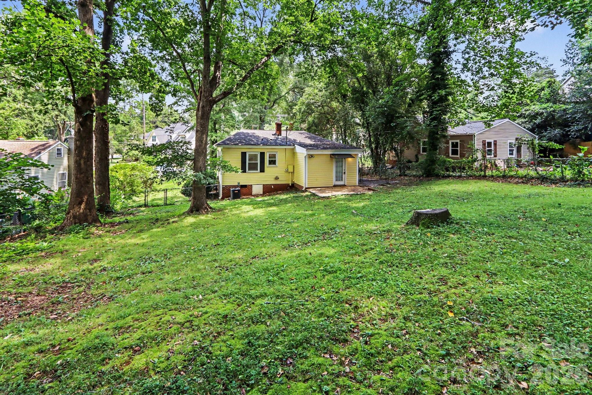 1819 Arnold Drive — Charlotte