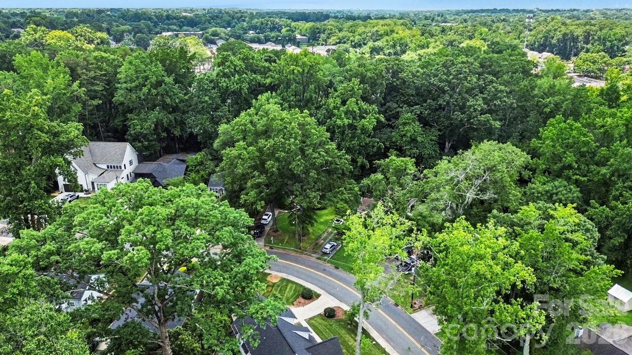 1819 Arnold Drive — Charlotte