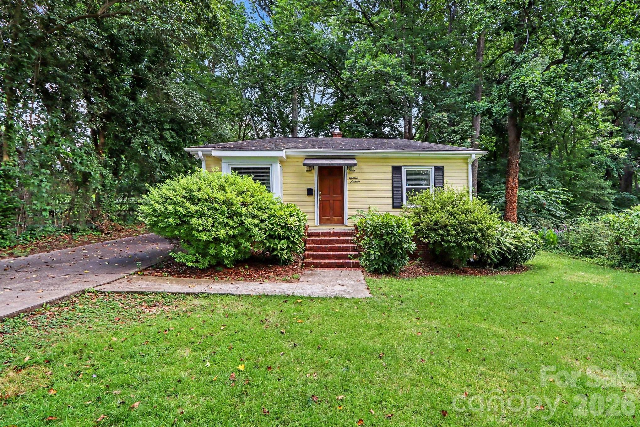 1819 Arnold Drive — Charlotte
