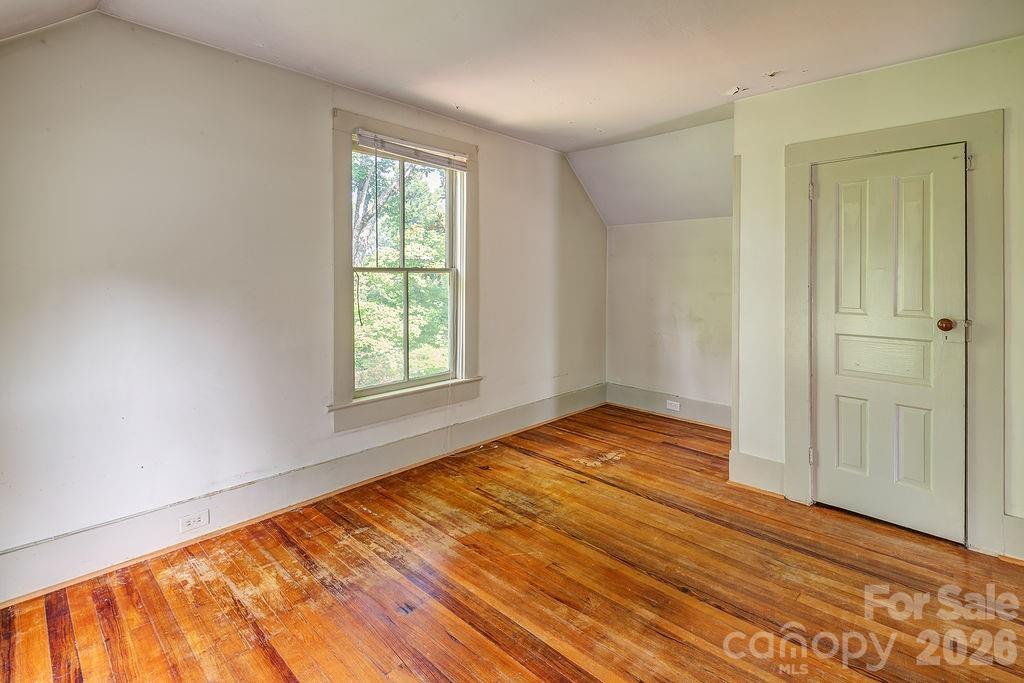 648 Lakeshore Drive — Asheville