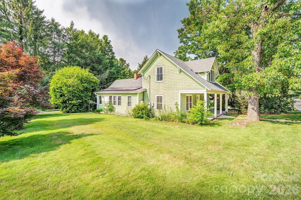 648 Lakeshore Drive — Asheville