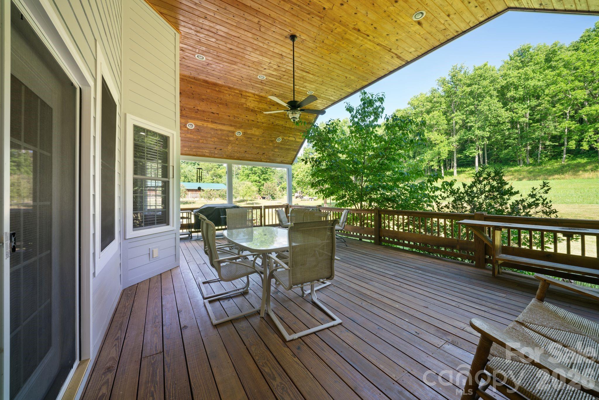 1372 & 1370 Barnardsville Highway — Barnardsville
