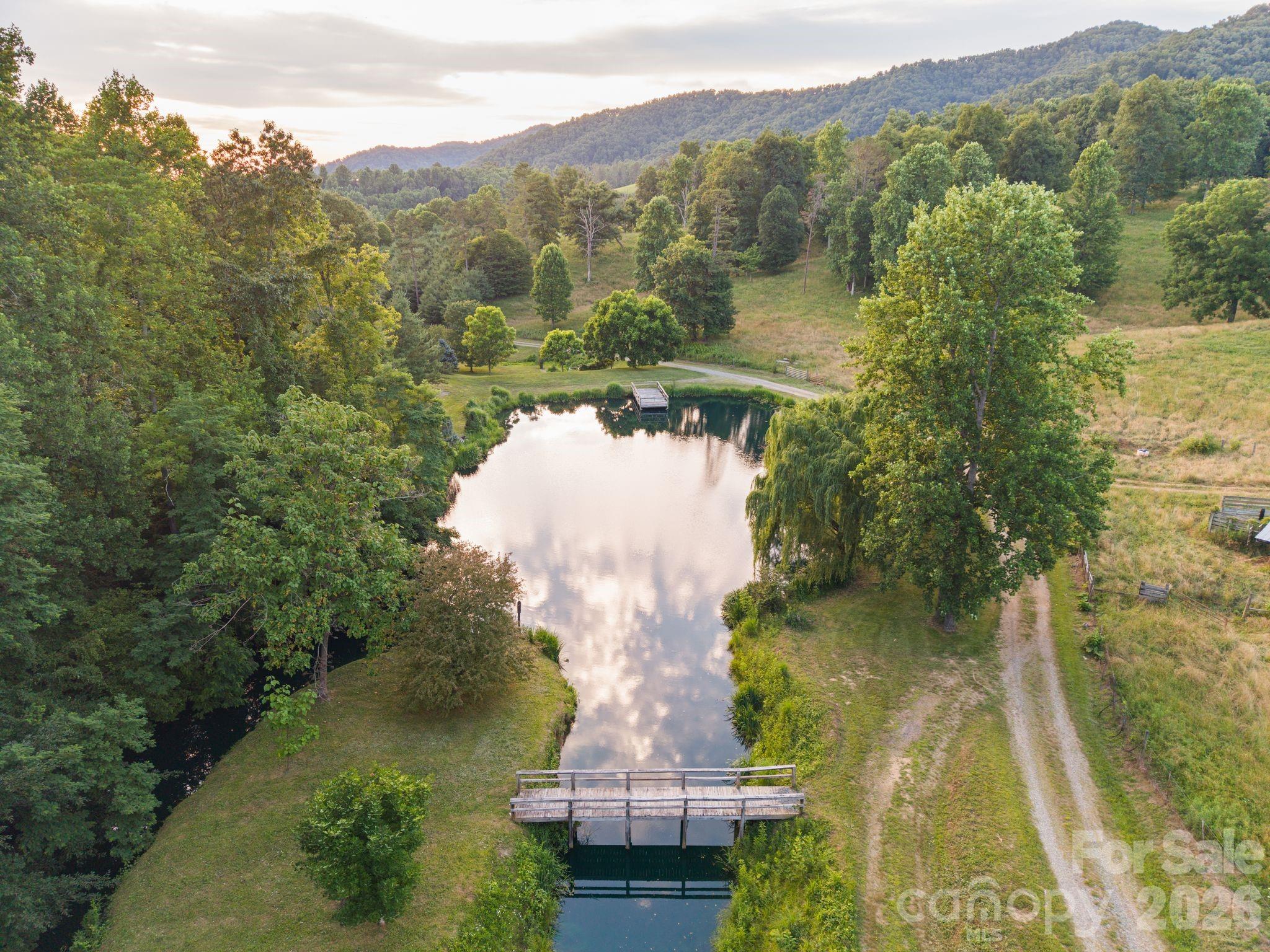 1372 & 1370 Barnardsville Highway — Barnardsville